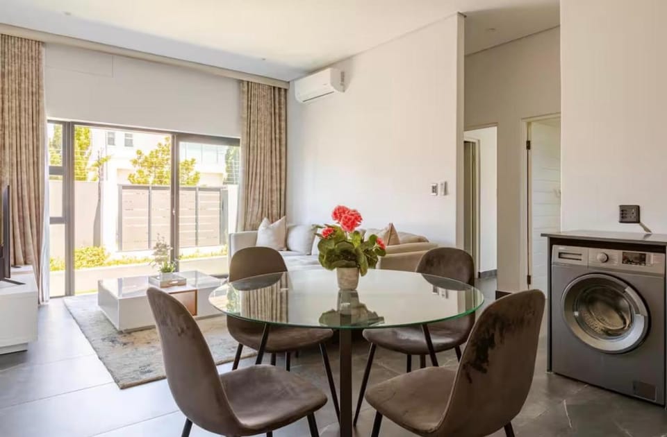 Cottage apartment 16 Dulwich Crescent Apartment in Cape Town