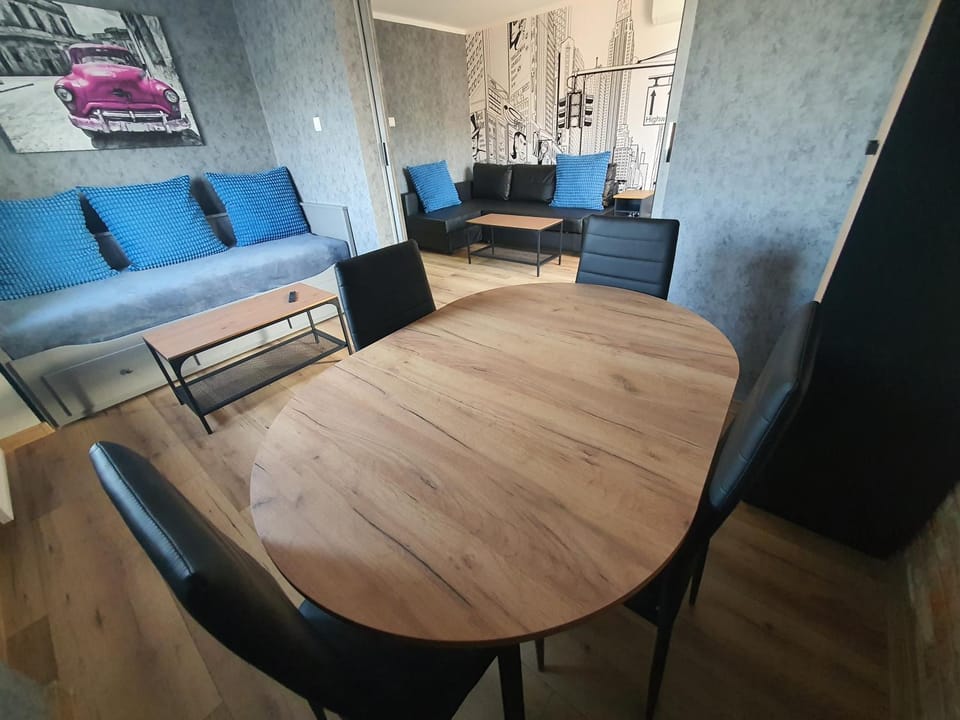 Communal lounge/ TV room, Living room, Seating area, Dining area