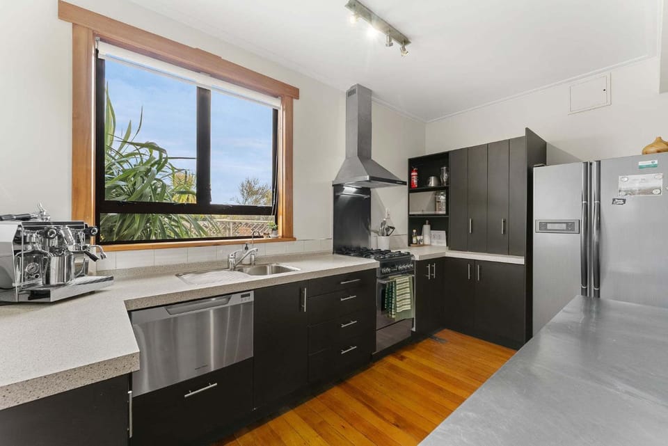 Cabbage Tree Cottage House in Bay Of Plenty