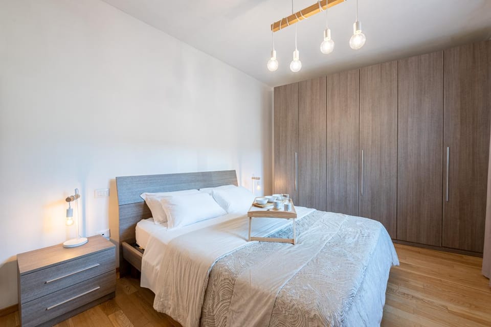 Bedroom, wardrobe