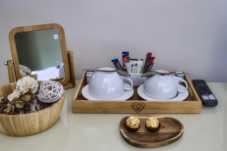 Food and drinks, Food