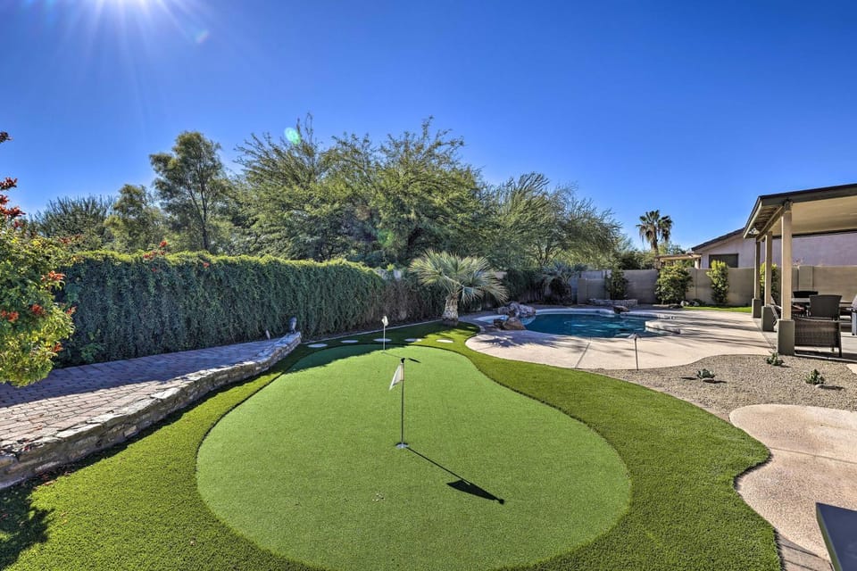 Tee Off, Relax Poolside! Family Home in Scottsdale House in Kierland