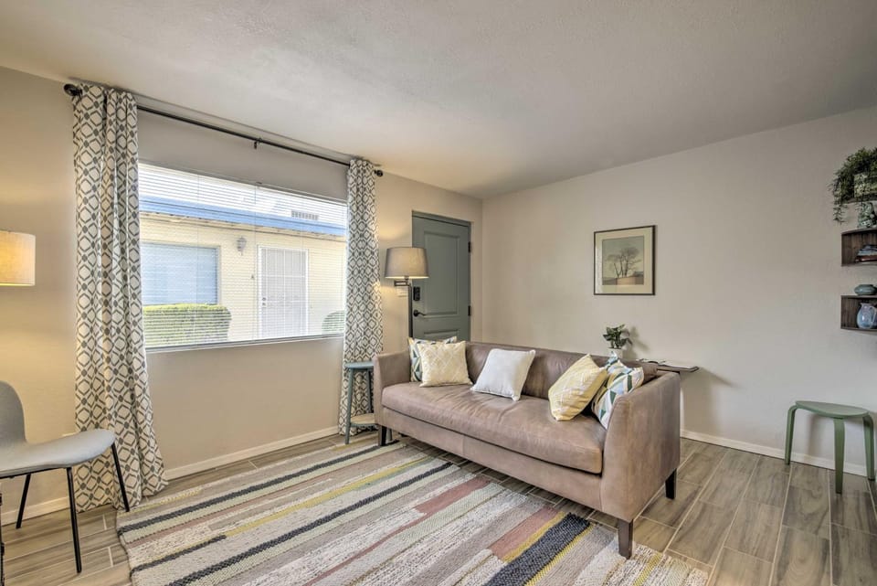 Walk to Old Town! Nurse-Ready Scottsdale Apt Apartment in Scottsdale