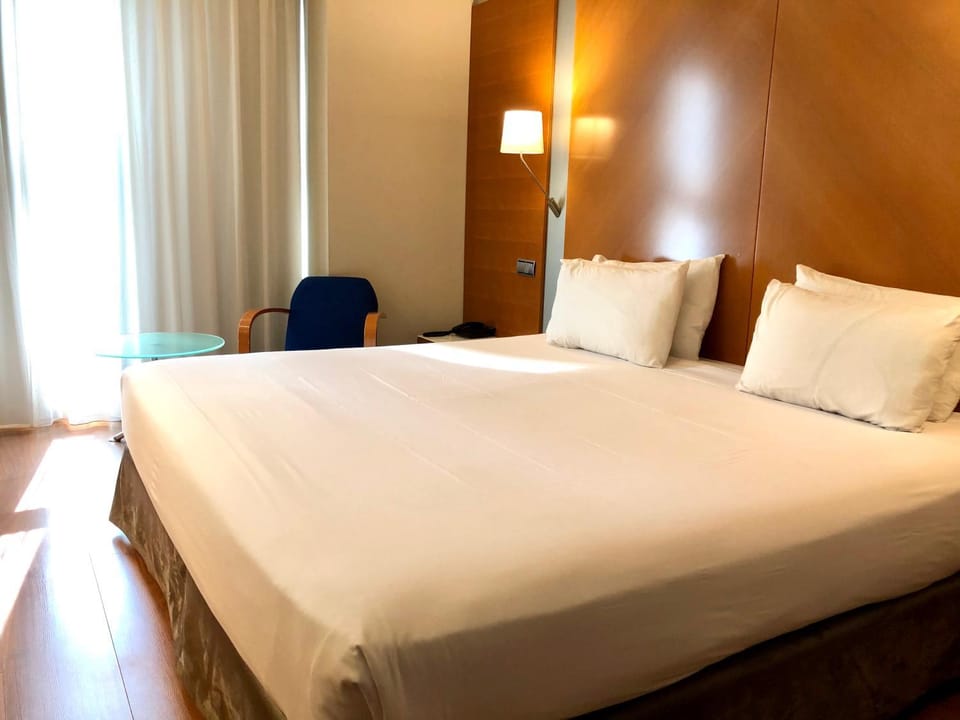 Bed, City view