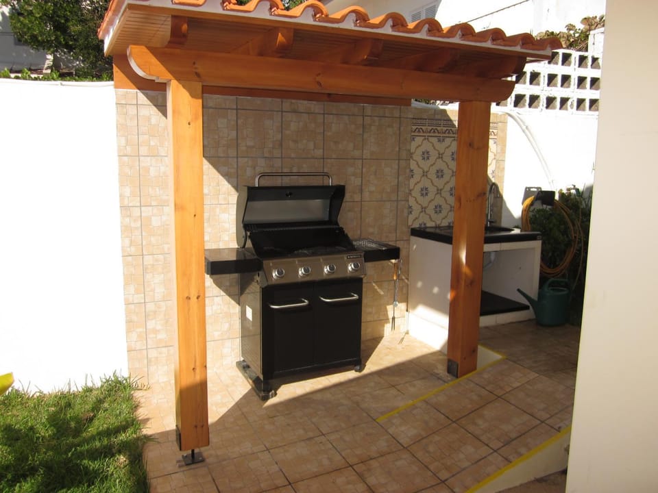 BBQ facilities, BBQ facilities