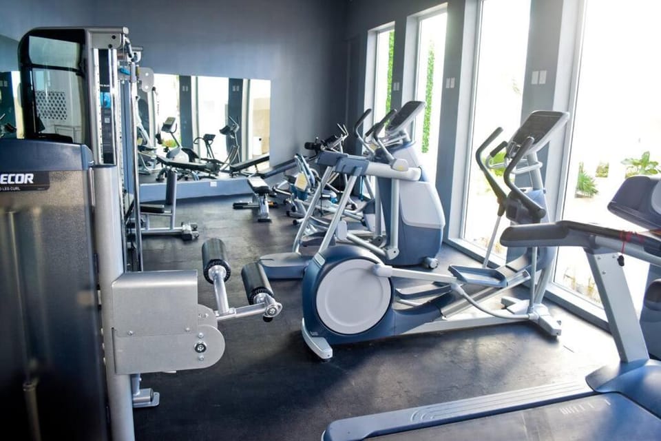 Fitness centre/facilities, air conditioner