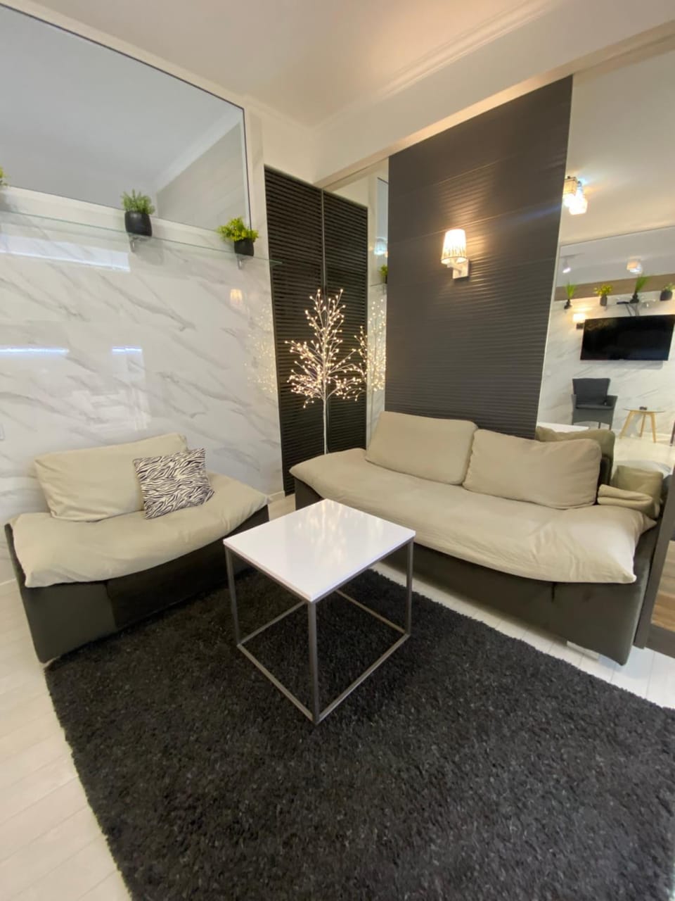 Living room, Seating area