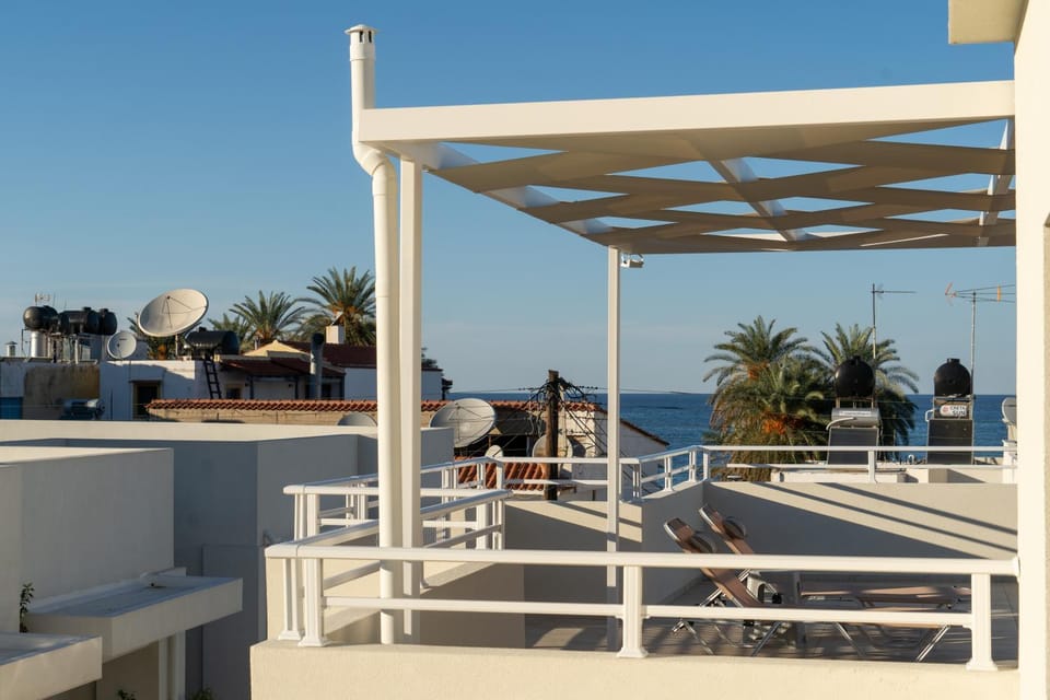 Property building, View (from property/room)