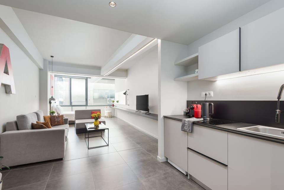 Kitchen or kitchenette, Seating area