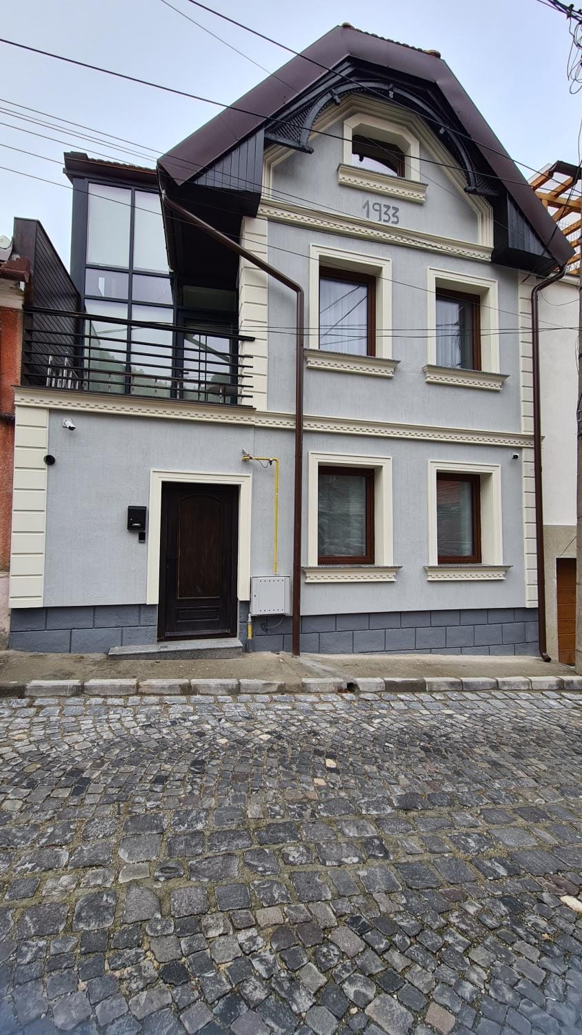 Property building, Parking