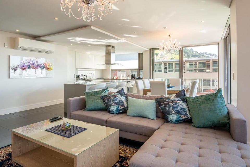 Mirage Luxury by NIVAR Apartment in Cape Town