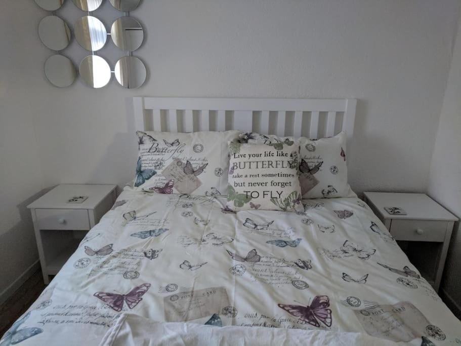 Ecky-Thump pet friendly holiday chalet Chalet in England