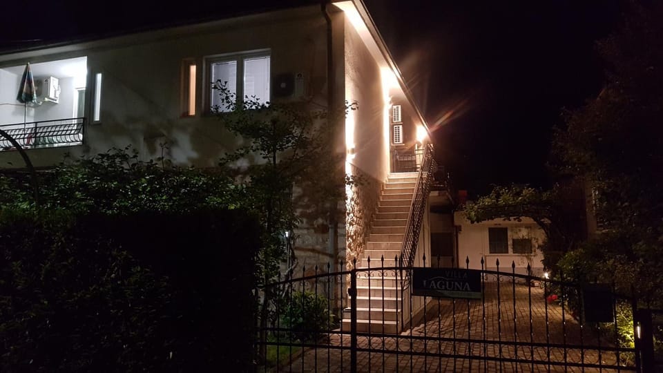 Property building, Night, View (from property/room), Balcony/Terrace