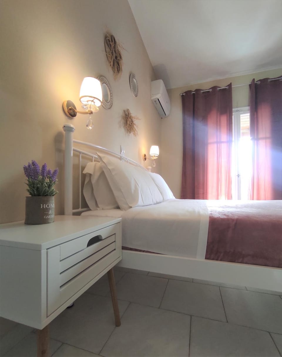 Αndreas Studios Apartment hotel in Corfu, Greece