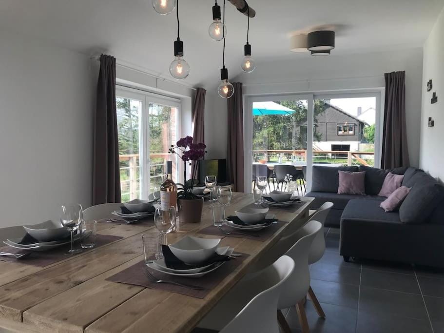 Huis met zonneterras, tuin en panoramisch uitzicht House in Belgium