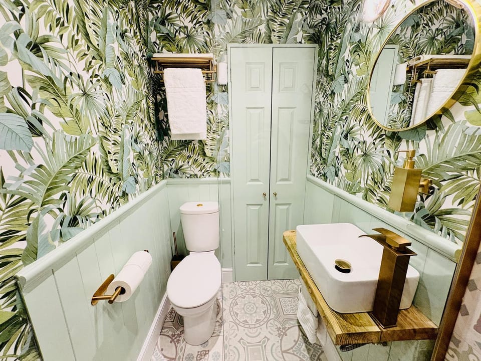 Toilet, Bathroom