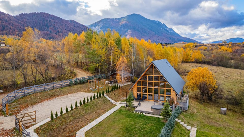 Property building, Natural landscape, Bird's eye view, Autumn, Mountain view