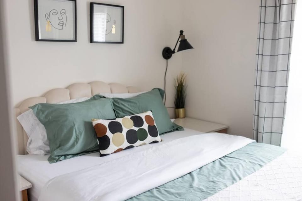 The BEST Tiny Home Loft and Private Yard House in San Luis Obispo