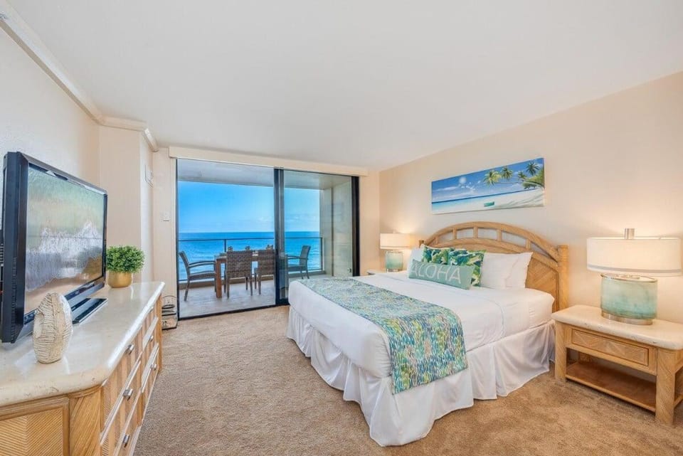 Mahana 519 · MA 519 Tranquil OceanFront 2BD AC House in Kaanapali