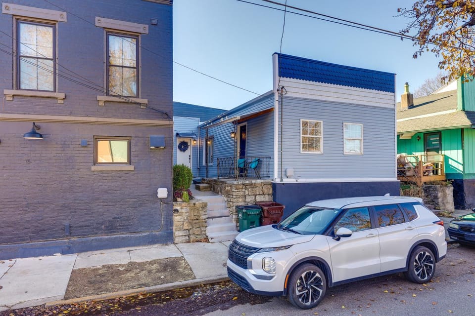 Cozy Newport Cottage Near Stadiums & Downtown House in Newport