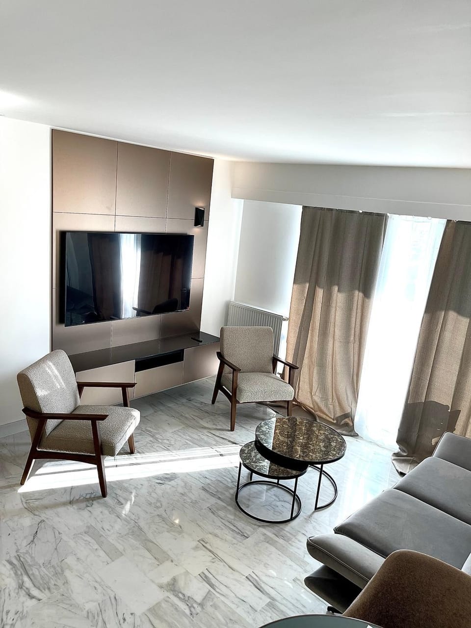 Appartement bord de mer avec piscine Apartment in French Riviera