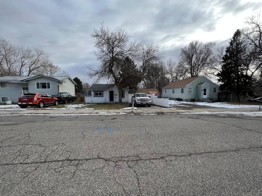 Roomy single bedroom with a huge back yard House in Billings