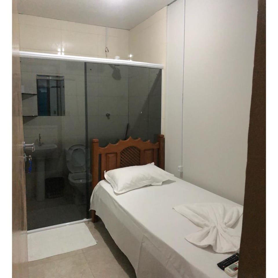 Shower, Bed, Bathroom, Bedroom, towels