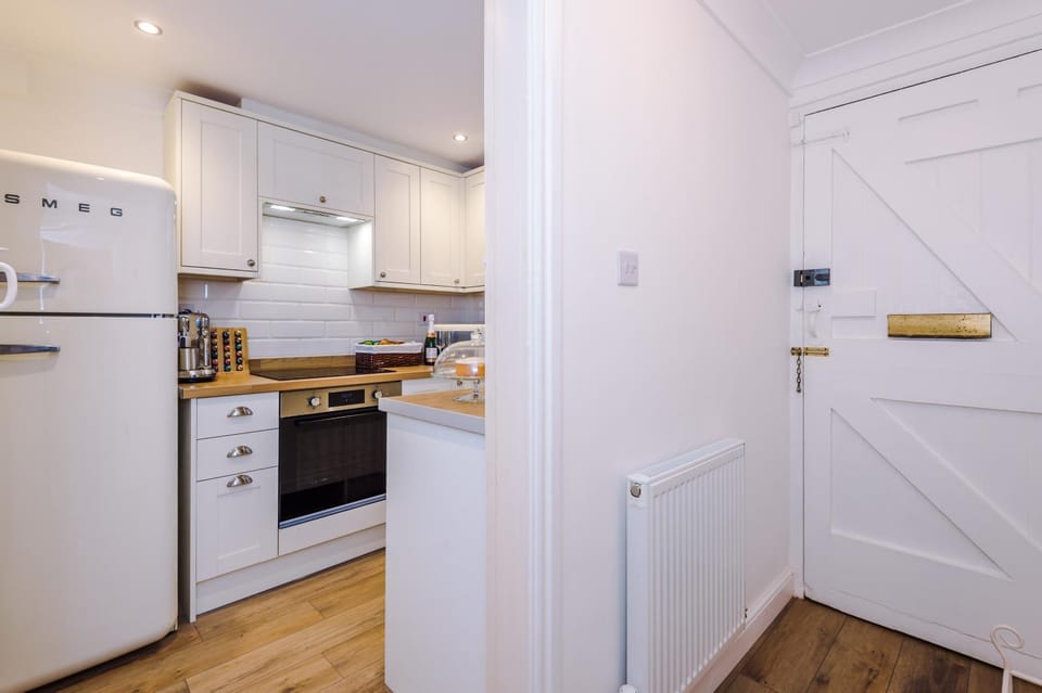 Kitchen or kitchenette, dishwasher, minibar, pet friendly, stove, kitchen, kitchen