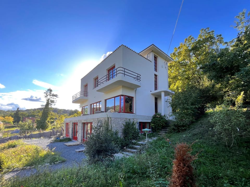 Property building, Natural landscape, Garden view