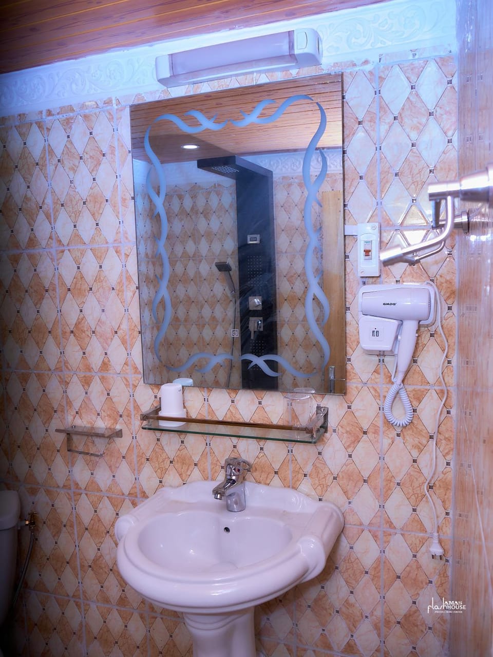 Bathroom, heating