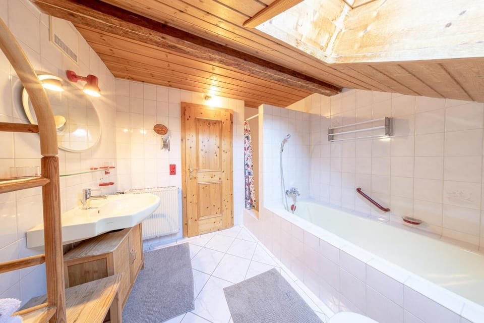 Shower, Bathroom, Bath