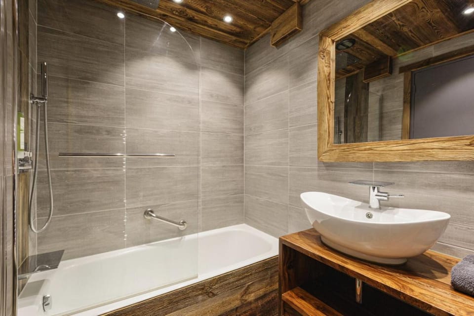 Le Nid d'Aigle - Modern Apartment Next to Ski lift Prarion - By Cozee Rentals Apartment in Les Houches