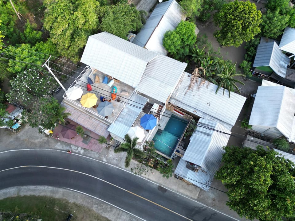 Property building, Neighbourhood, Pool view, Street view, Swimming pool