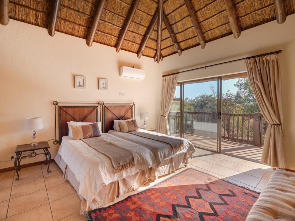Luxurious 4 Bedroom Villa 94 Villa in North West, South Africa