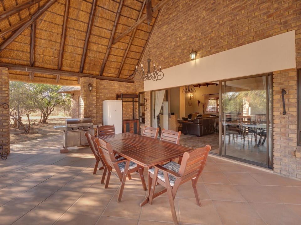 Luxurious 4 Bedroom Villa 94 Villa in North West, South Africa