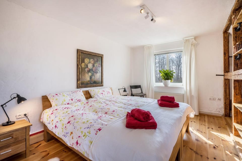Living room, Bedroom