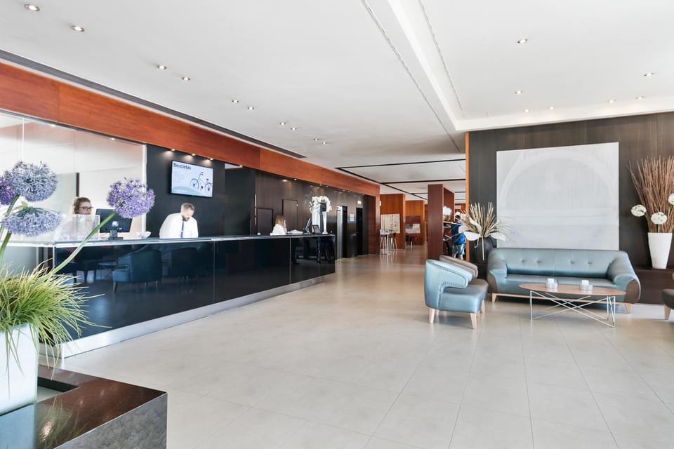 Lounge or bar