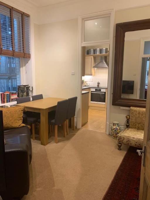 Central London (West End) two bedroom flat Apartment in City of Westminster