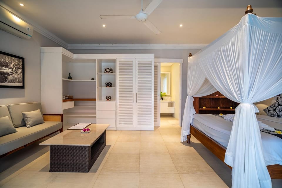 Bed, Seating area, Bedroom, wardrobe