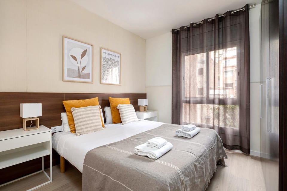 Bed, Photo of the whole room, Bedroom, towels, wardrobe