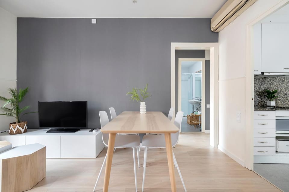 Bathroom, TV and multimedia, Kitchen or kitchenette, Living room, Photo of the whole room, Dining area, air conditioner