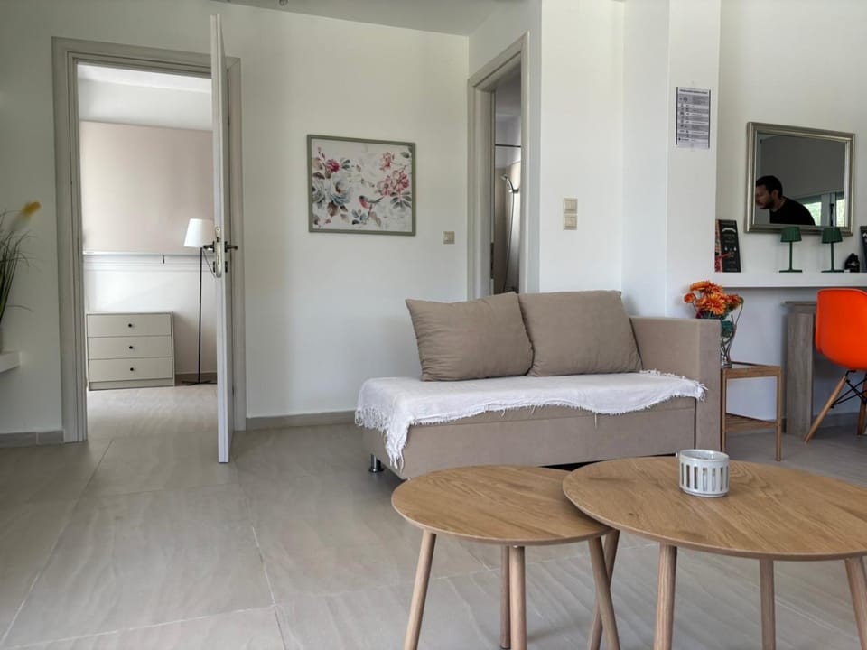 Villa Evita Garden Floor Suite House in Halkidiki