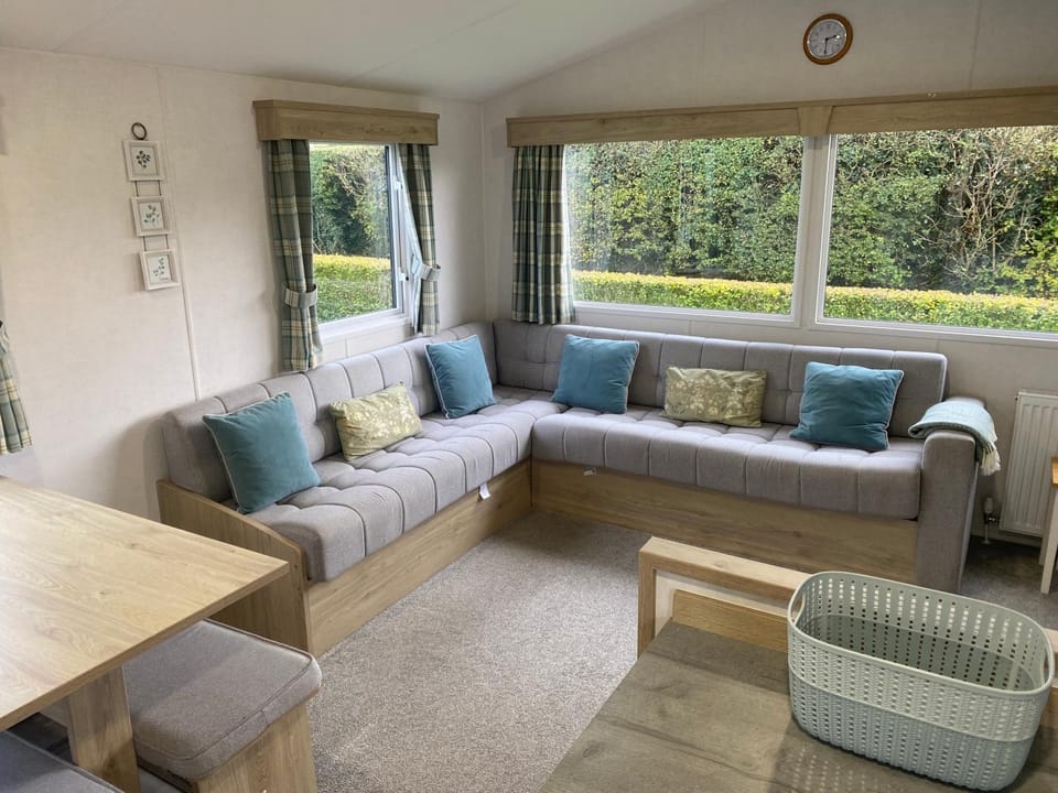 View (from property/room), Living room, Seating area