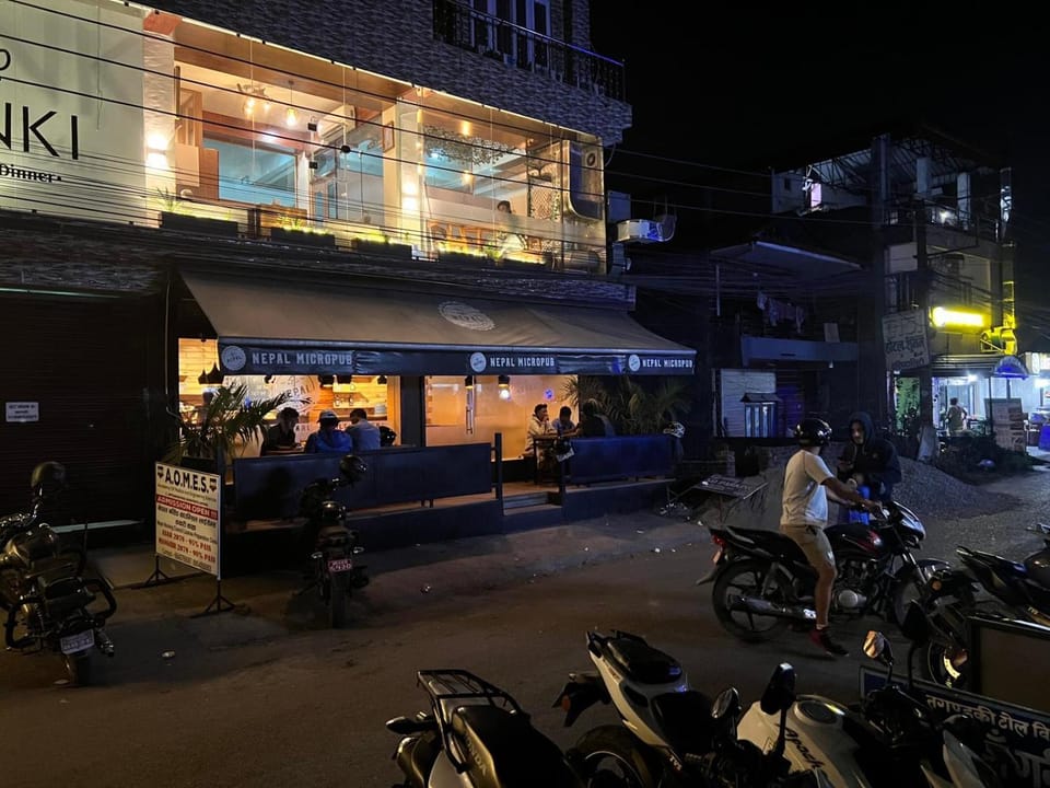 Restaurant/places to eat, Night, Cycling, City view