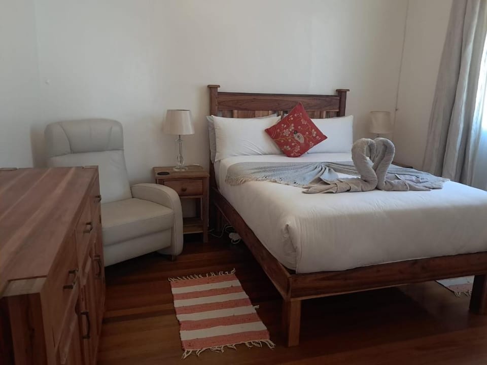 Modern Home in Historic Neighborhood House in Port Elizabeth