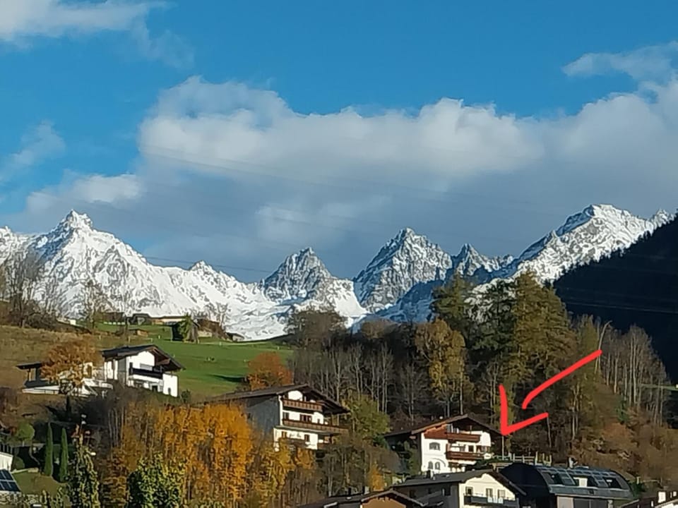 Nearby landmark, Day, Natural landscape, Winter, Mountain view