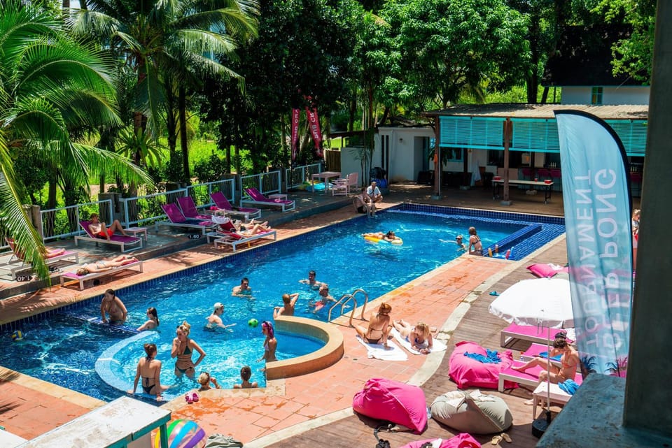 Spring, Day, People, Garden, On site, Pool view, Swimming pool, Swimming pool, Time of day, group of guests, sunbed
