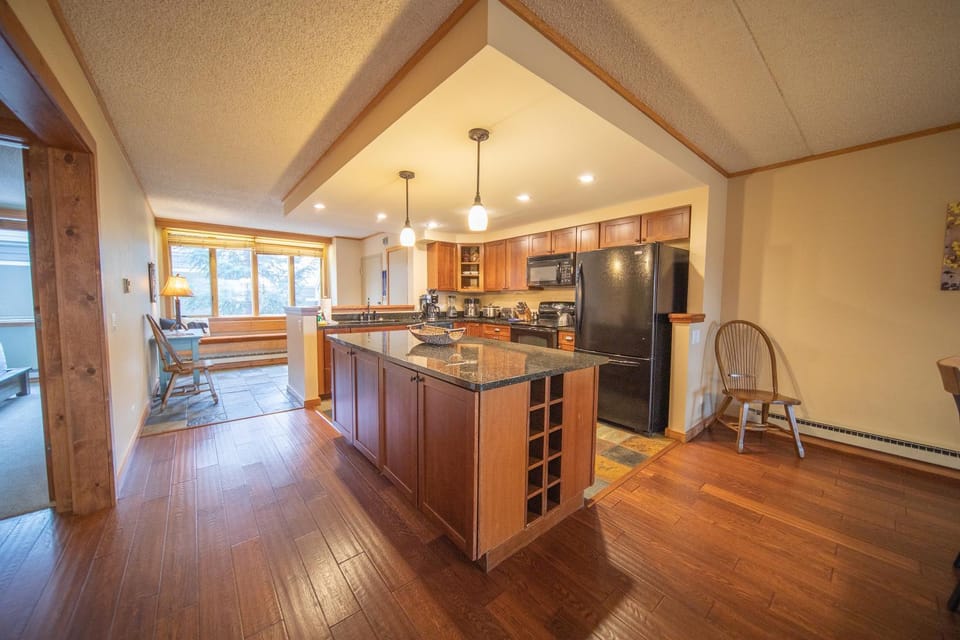 Pines 2116 by SummitCove Lodging in Colorado Apartment in Keystone