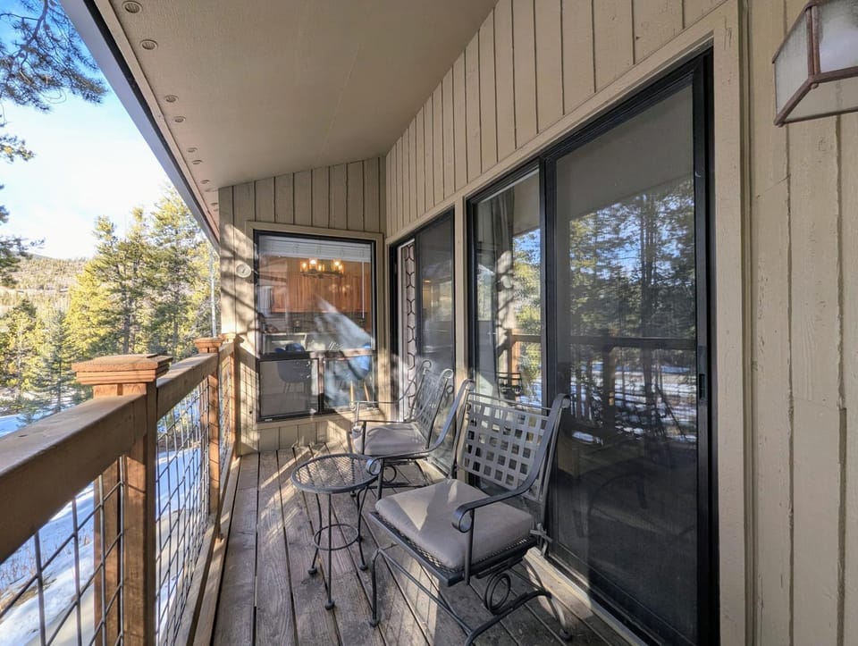 Day, Winter, BBQ facilities, Balcony/Terrace, Seating area, furniture
