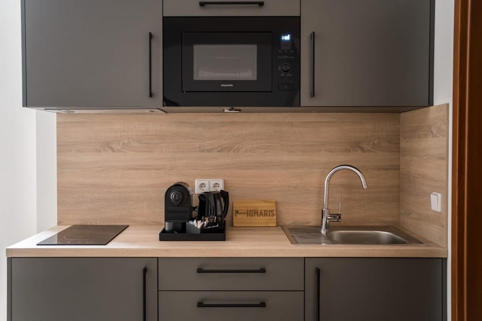 Coffee/tea facilities, Kitchen or kitchenette, minibar